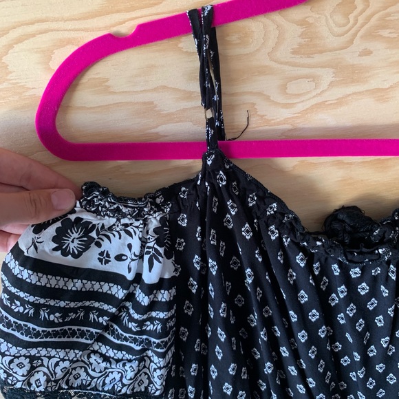 Shoulder less T-shirt - Picture 3 of 3